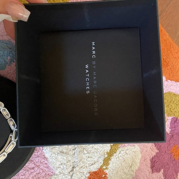 Marc by Marc Jacobs White Watch with crystals and silicone strap - Picture 9 of 9